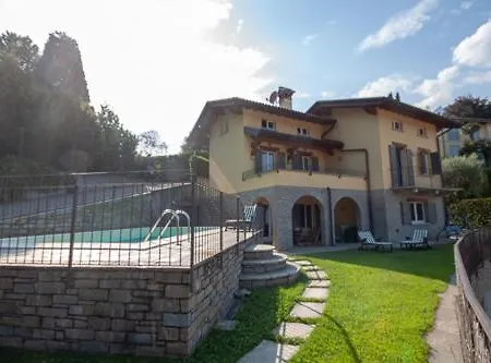 빌라 Le Rose Sleeps 6 - Families Only Please