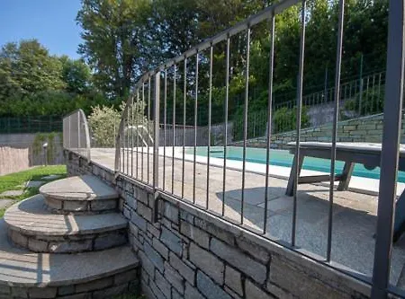 Le Rose Sleeps 6 - Families Only Please 빌라
