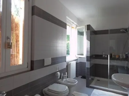 Le Rose Sleeps 6 - Families Only Please * 메나지오