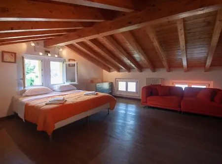 Le Rose Sleeps 6 - Families Only Please * 메나지오